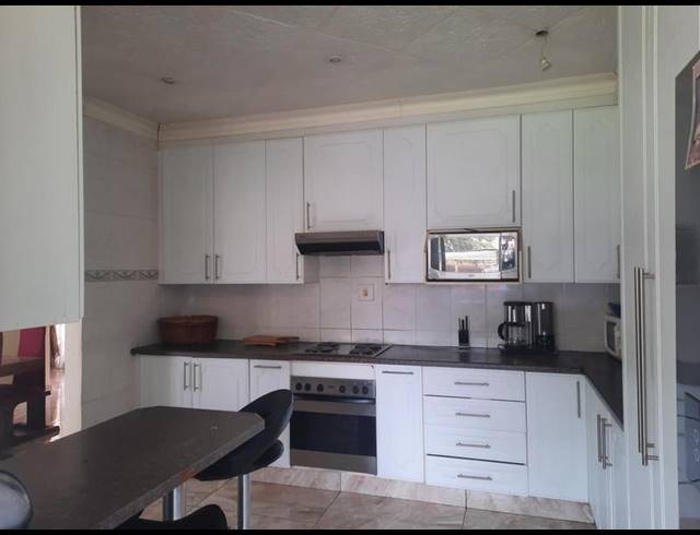 3 BEDROOM HOUSE FOR SALE IN ARCON PARK
